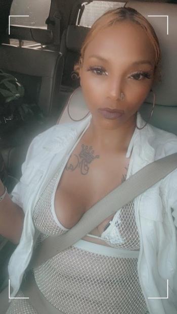 SauChaee, 32  female escort, Longview