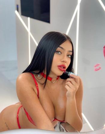 carola, 28  female escort, Longview